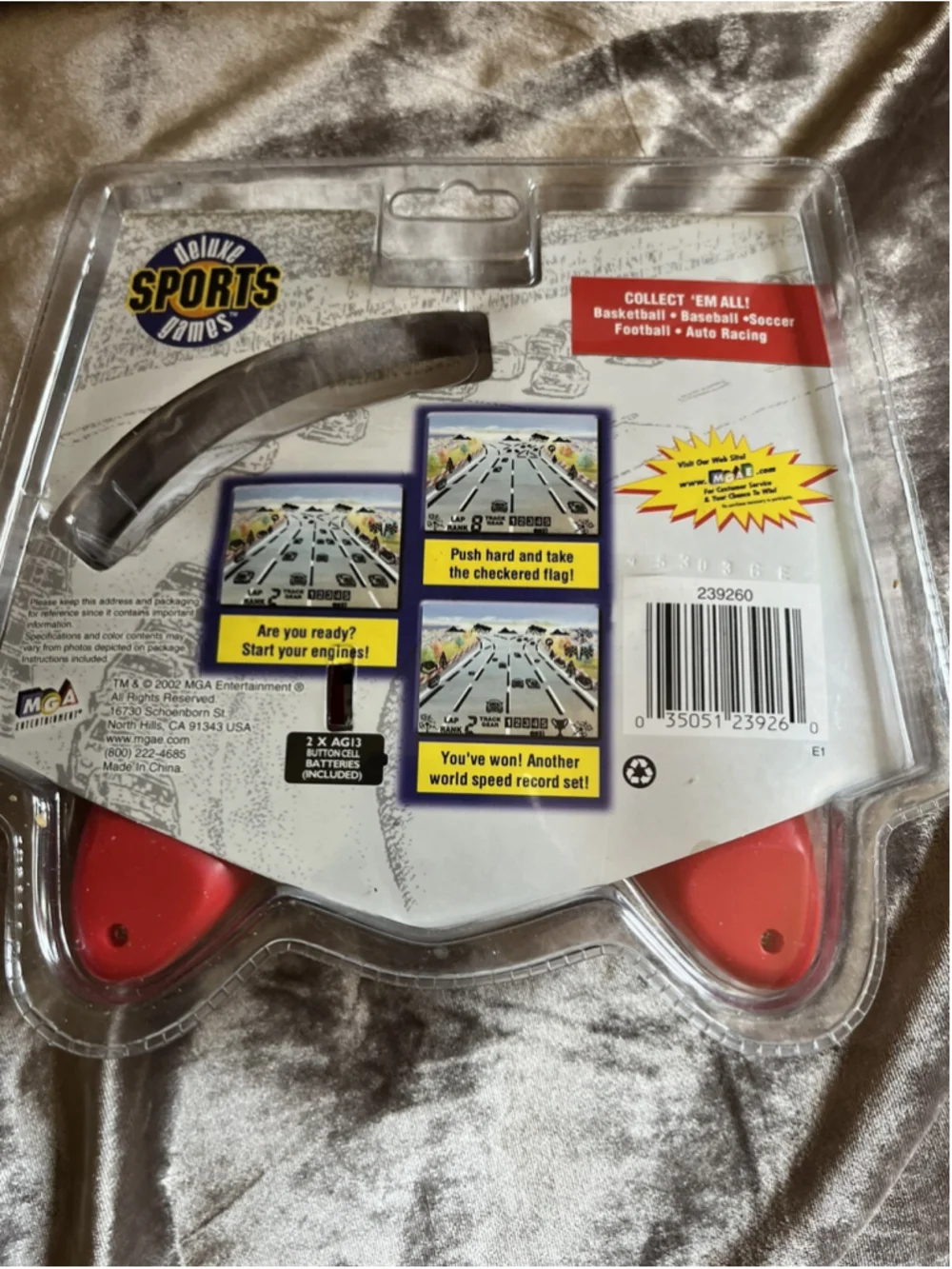 SEALED - 2002 MGA Entertainment Red Auto Racing Game Handheld Electronic It/680